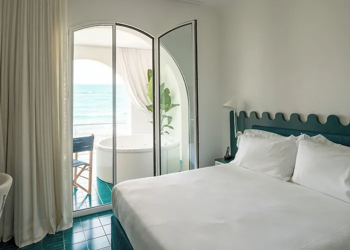 Calea Boutique Hotel 4*