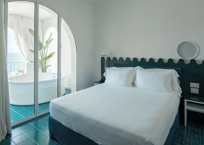 Calea Boutique Bacoli