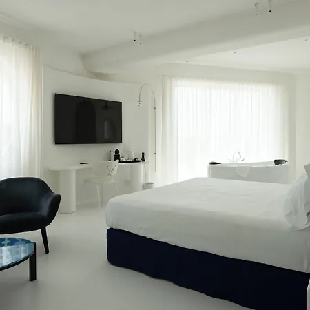 فندق Calea Boutique 4*